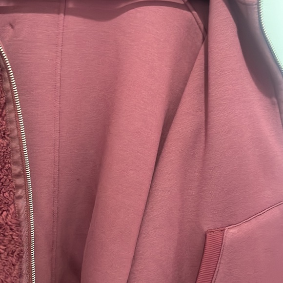 New ATHLETA Cozy Sherpa Reversible Jacket medium maple red - Picture 6 of 6